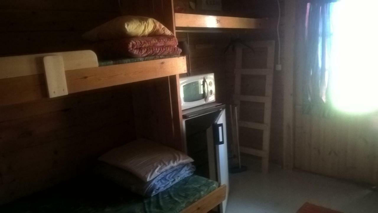 Pirttiniemen Lomakylae Hotel Muurasjärvi Kültér fotó