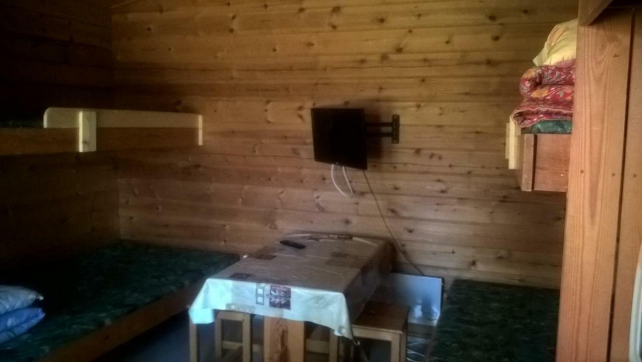 Pirttiniemen Lomakylae Hotel Muurasjärvi Kültér fotó
